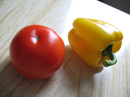 Как вырастить рассаду перца и помидоров в домашних у словиях